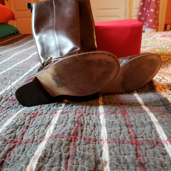 Boots - Picture 4 of 7